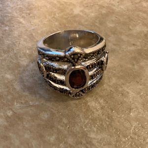 lia sophia ring. about a size 7.
